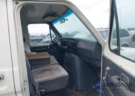 1985 Ford Econoline E250 Van из США, поврежденный, VIN 1FTFE24F0FHA66239